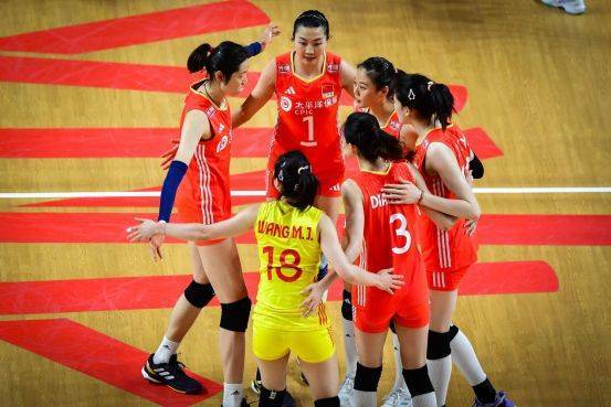 中国女排获巴黎奥运会资格 挺进世联赛总决赛