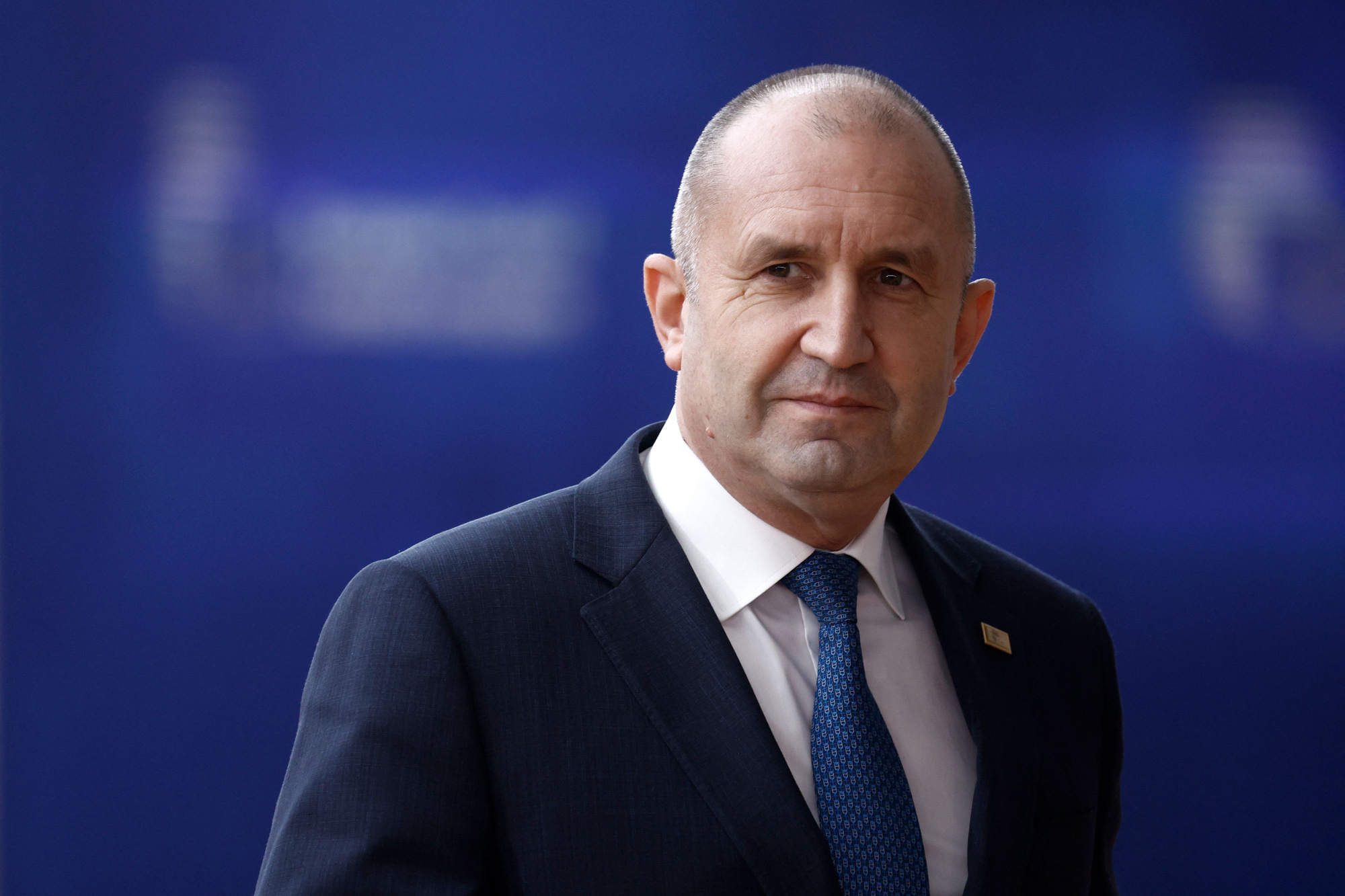 保加利亚总统拒绝率团出席北约峰会
