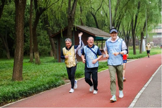 助力“阳光起点” 第七届中诚公益跑热烈开跑  第4张